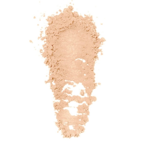 JEFFREE STAR COSMETICS
Magic Star Luminous Setting Powder - Picture 3 of 4